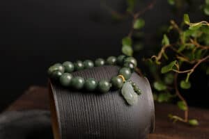Natural jade bracelet for men and women