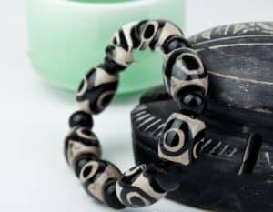 Old pit agate bracelet