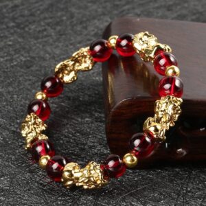 New Yellow Stone PIXIU Bracelet Vintage 3D Red Garnet Beads Feng Shui Lucky Brave Wealth Bracelet for Women Men Bangles