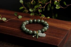 Natural jade bracelet for men and women